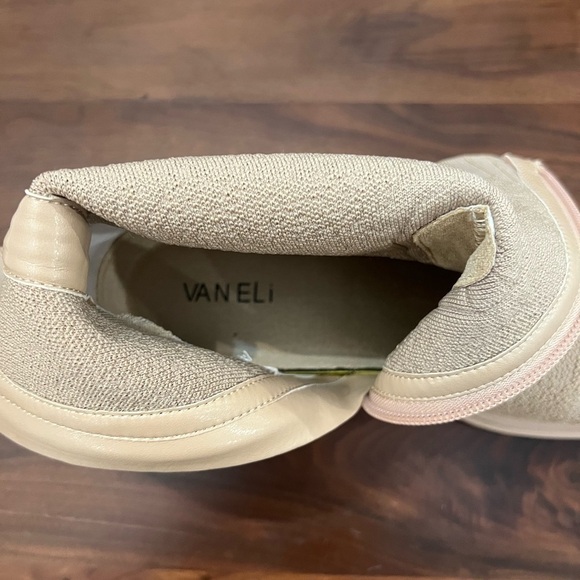 COPY - Vaneli Zenon women’s waterproof boots. Size 8.5 NWT - Picture 4 of 8